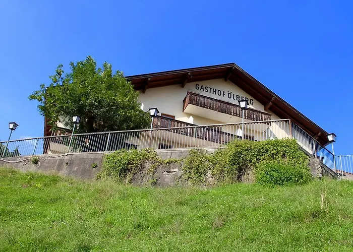 Luchthavenhotel: Gasthof Oelberg